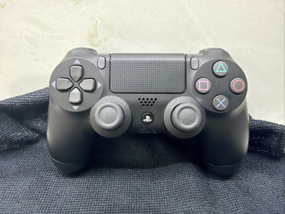 Sony Playstation DualShock 4 Wireless Controller - Jet Black EXCELLENT WORKING